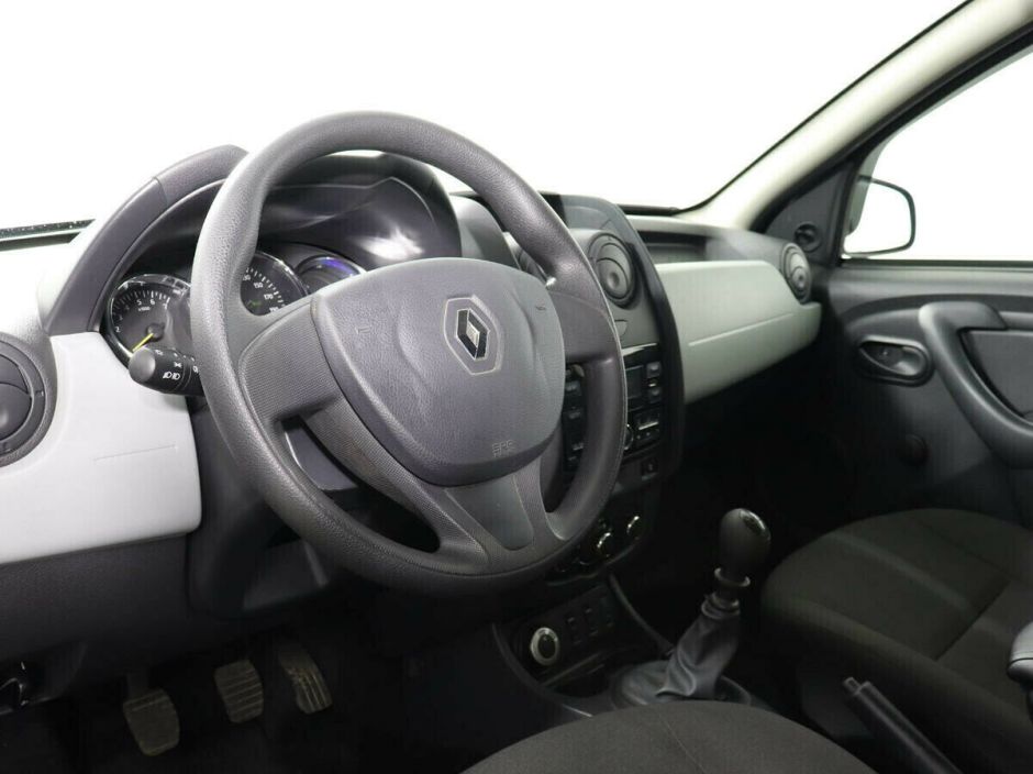 Renault Duster 1.6 МКПП, 2019, 61 000 км фото 5