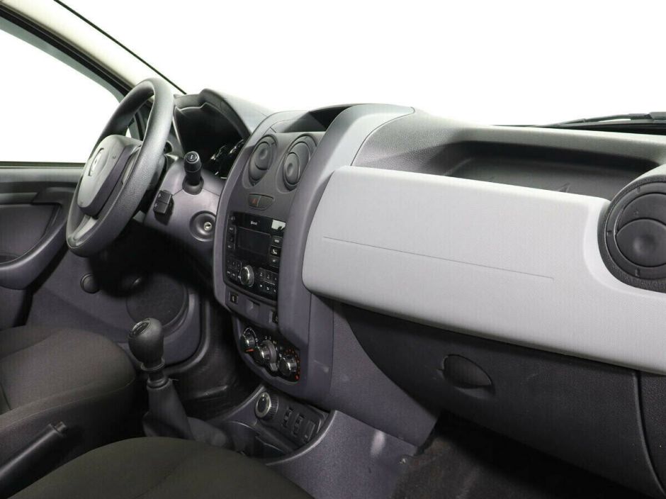 Renault Duster 1.6 МКПП, 2019, 61 000 км фото 8