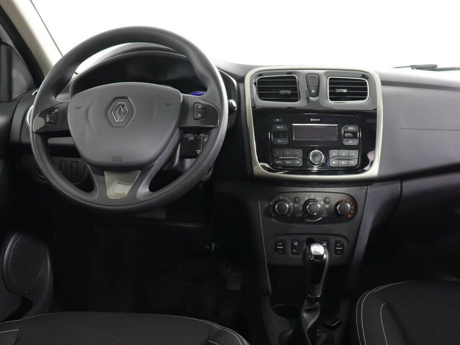 Renault Logan 1.6 АКПП, 2016, 87 000 км фото 6