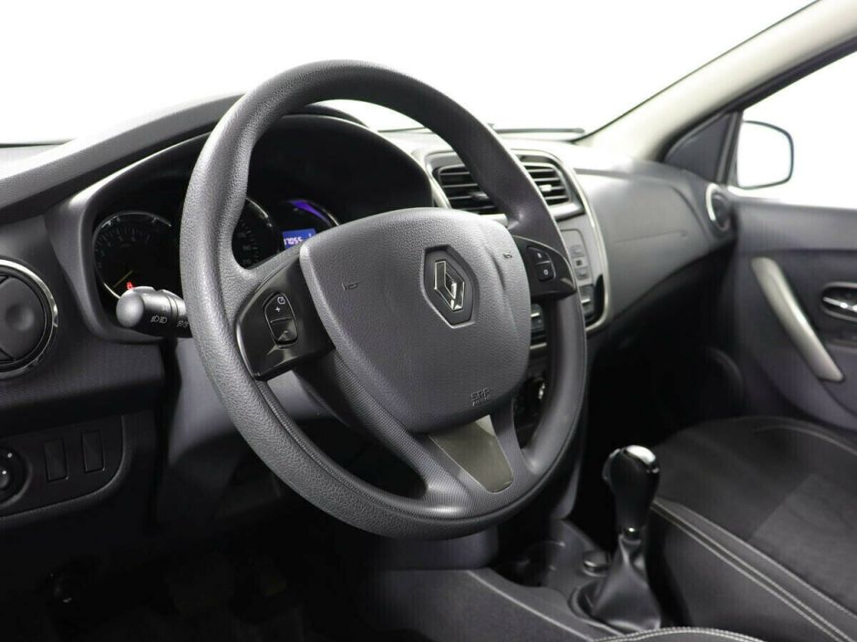 Renault Logan 1.6 АКПП, 2016, 87 000 км фото 8