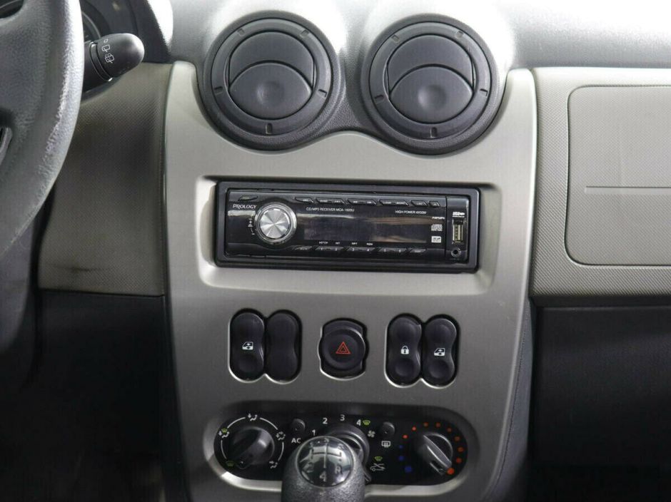 Renault Sandero 1.4 МКПП, 2012, 143 000 км фото 5