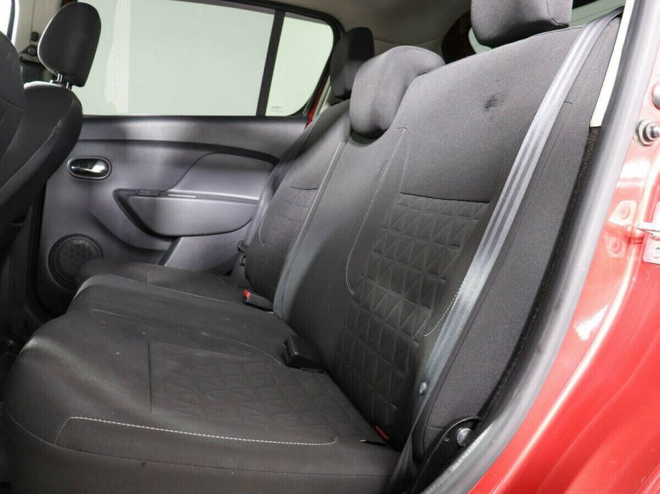 Renault Sandero 1.6 АКПП, 2015, 101 000 км фото 9