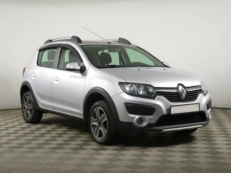 Renault Sandero 1.6 АКПП, 2016, 85 000 км фото 2