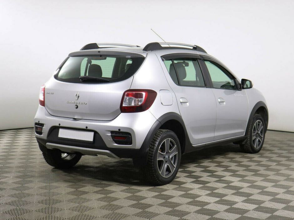 Renault Sandero 1.6 АКПП, 2016, 85 000 км фото 3