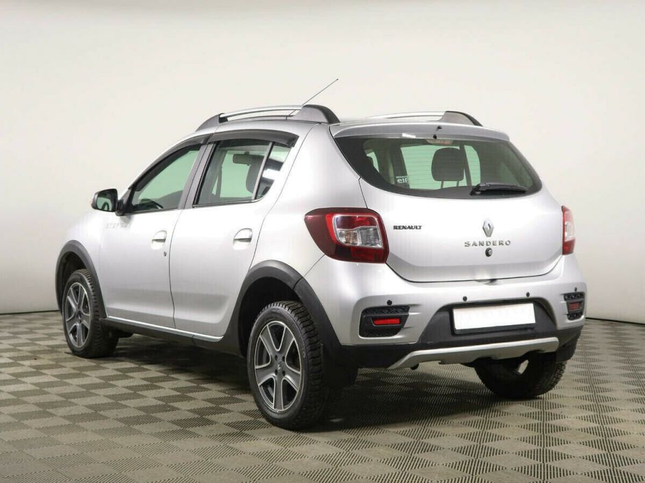 Renault Sandero 1.6 АКПП, 2016, 85 000 км фото 4