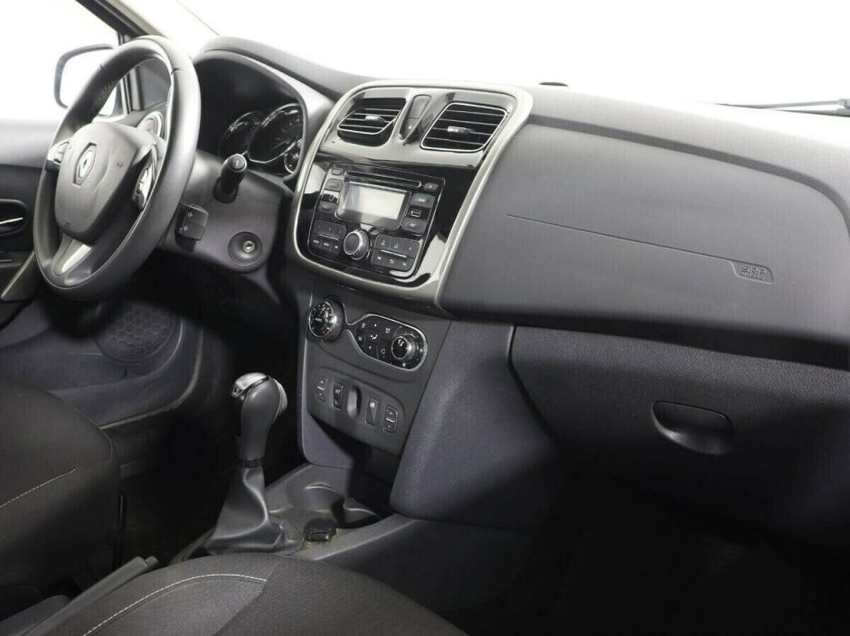 Renault Sandero 1.6 АКПП, 2016, 85 000 км фото 7