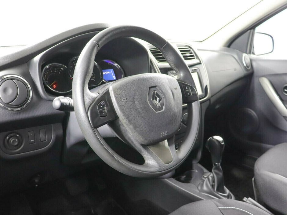 Renault Sandero 1.6 АКПП, 2016, 98 000 км фото 9