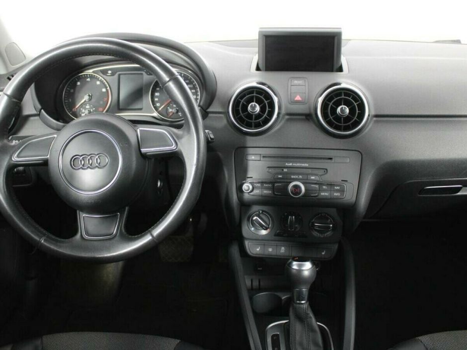 Audi A1 1.4 РКПП, 2013, 126 000 км фото 7