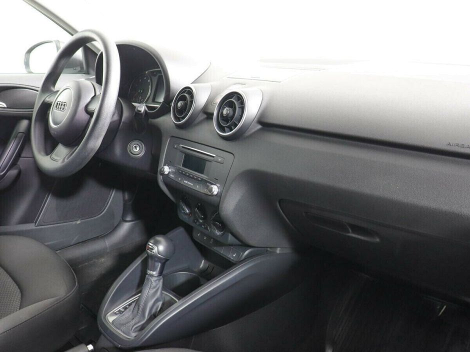 Audi A1 1.4 РКПП, 2016, 93 000 км фото 6