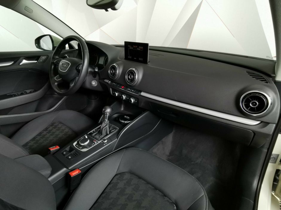 Audi A3 2.0 РКПП, 2013, 131 000 км фото 10