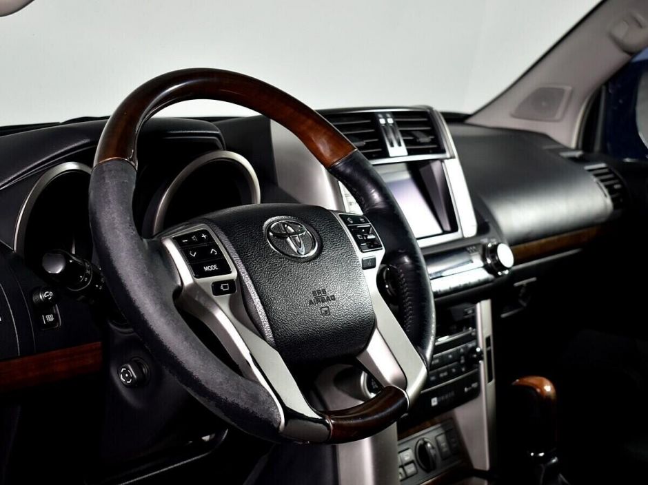 Toyota Land Cruiser Prado 4.0 АКПП, 2010, 160 000 км фото 5