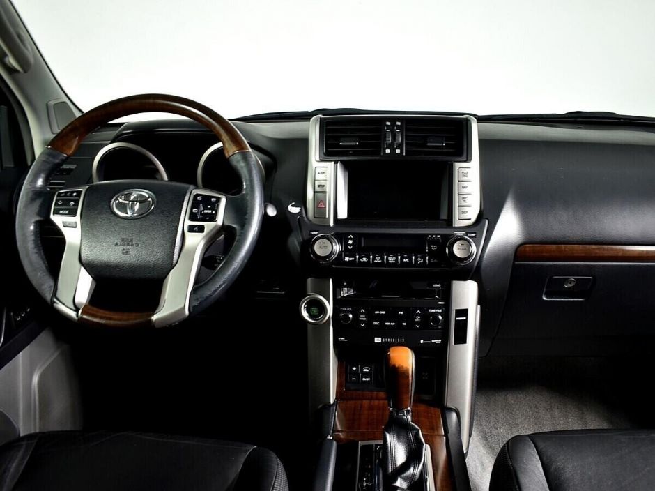 Toyota Land Cruiser Prado 4.0 АКПП, 2010, 160 000 км фото 6