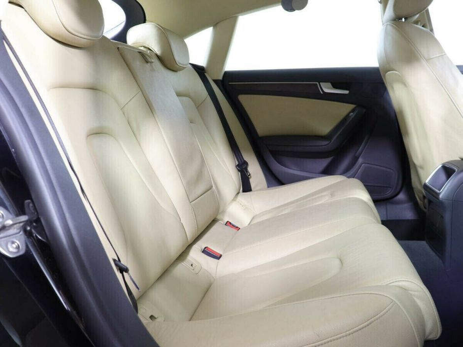 Audi A5 2.0 РКПП, 2013, 124 000 км фото 10