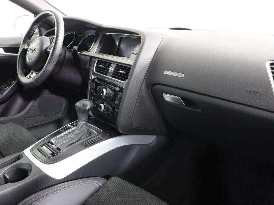 Audi A5 2.0 РКПП, 2014, 112 000 км фото 8