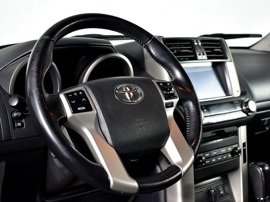 Toyota Land Cruiser Prado 3.0 АКПП, 2010, 157 000 км фото 5