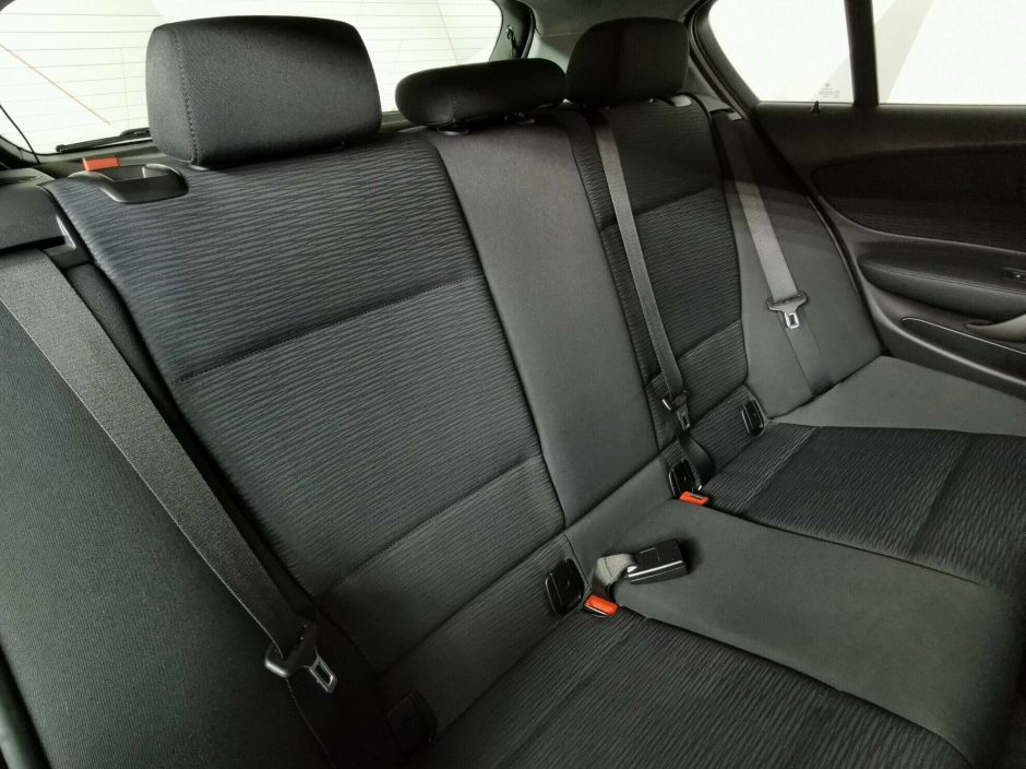 BMW 1 серии 2.0 АКПП, 2011, 150 000 км фото 7