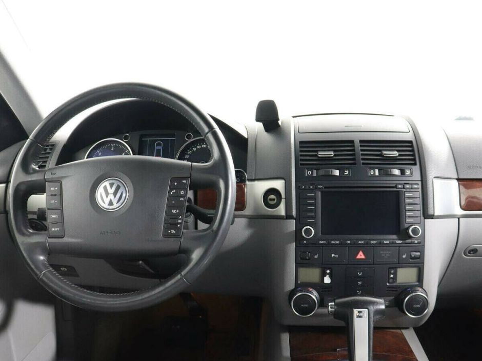 Volkswagen Touareg 3.0 АКПП, 2006, 207 000 км фото 7