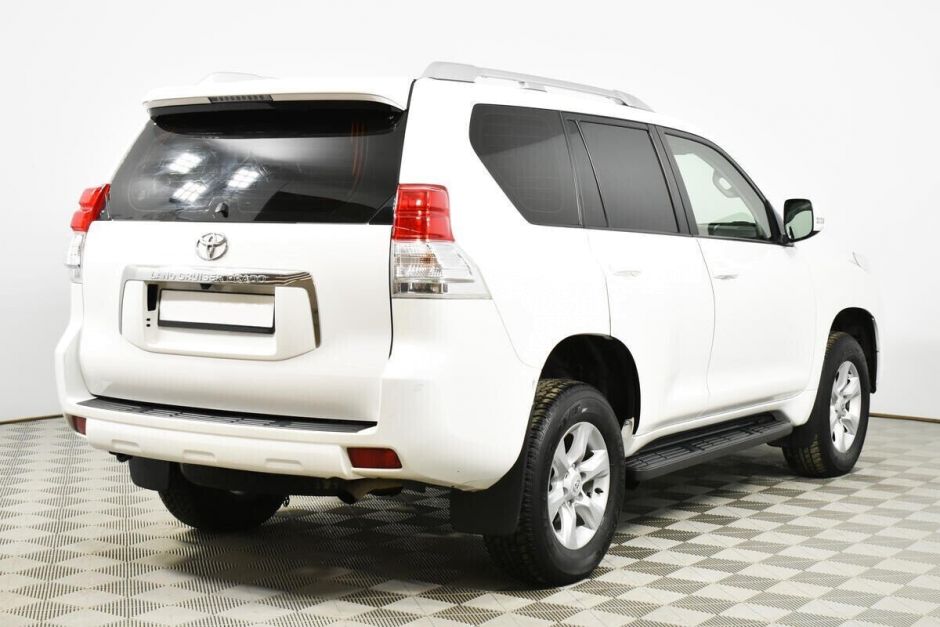 Toyota Land Cruiser Prado 3.0 АКПП, 2012, 138 000 км фото 2