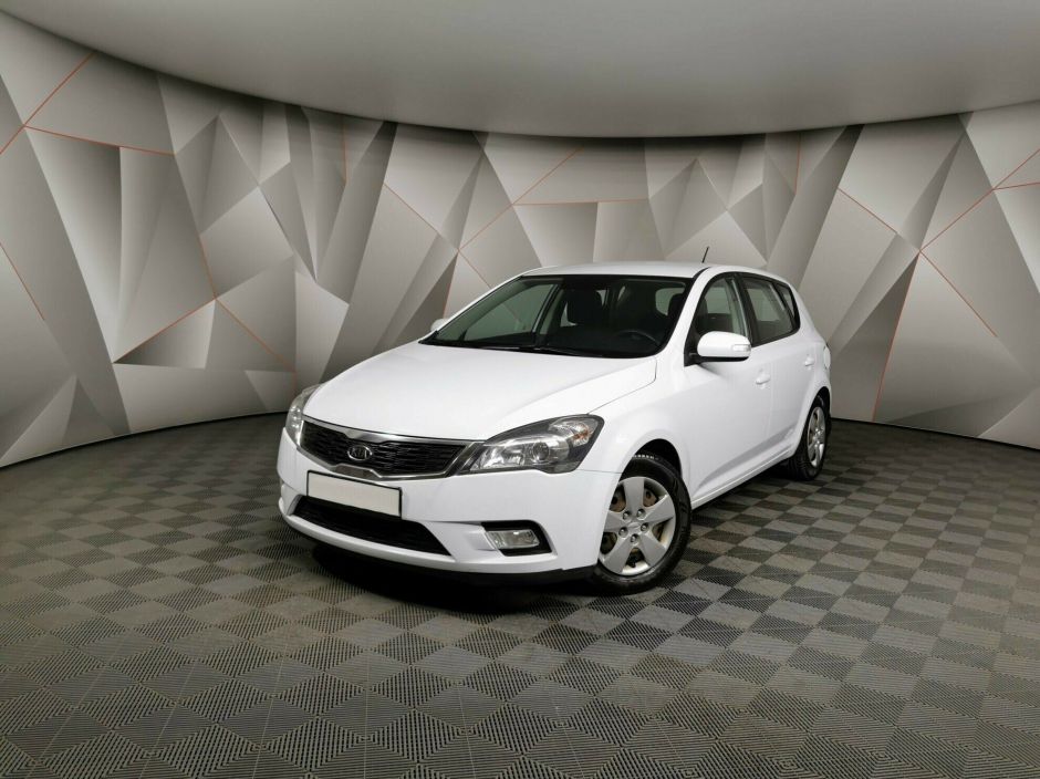 Kia Ceed 1.6 МКПП, 2010, 161 000 км фото 1