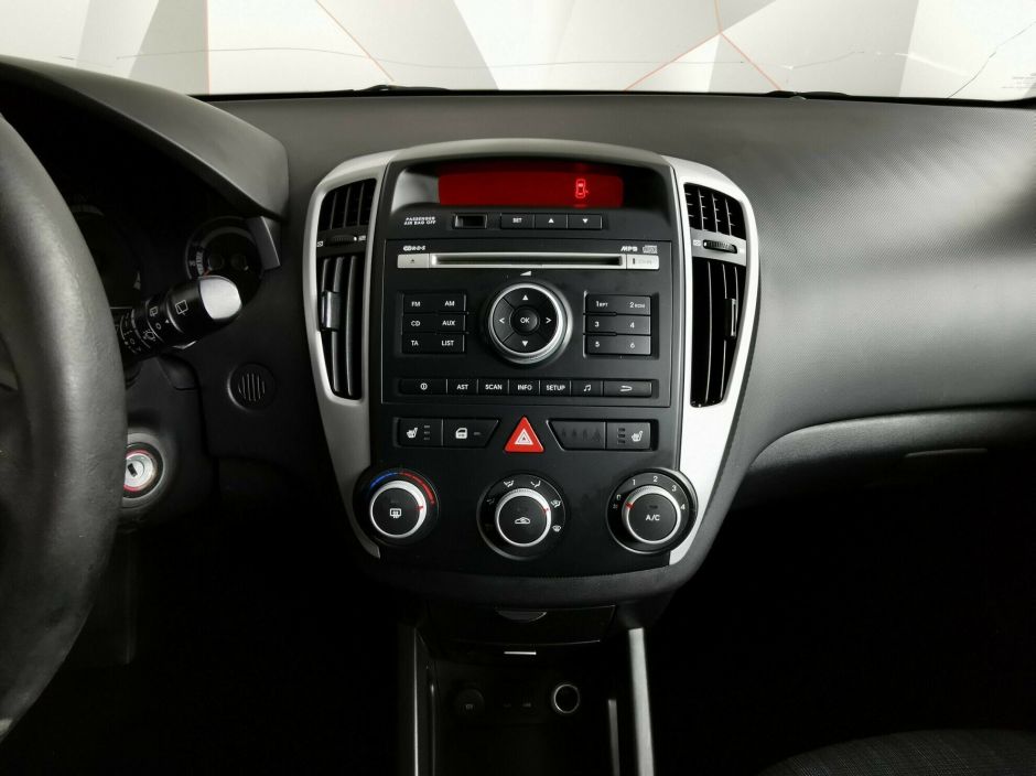 Kia Ceed 1.6 МКПП, 2010, 161 000 км фото 7