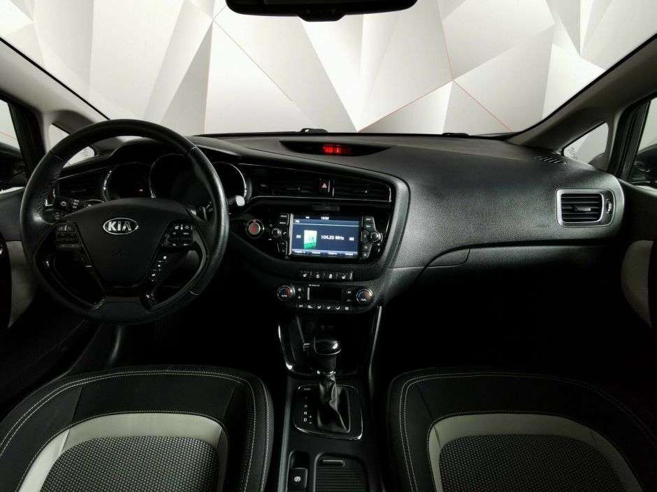 Kia Ceed 1.6 РКПП, 2015, 104 000 км фото 7