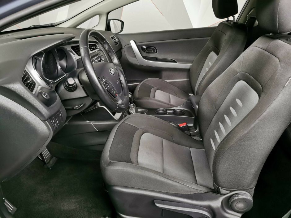 Kia Ceed 1.6 МКПП, 2013, 131 000 км фото 5