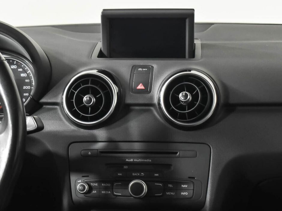 Audi A1 1.4 РКПП, 2012, 144 000 км фото 8