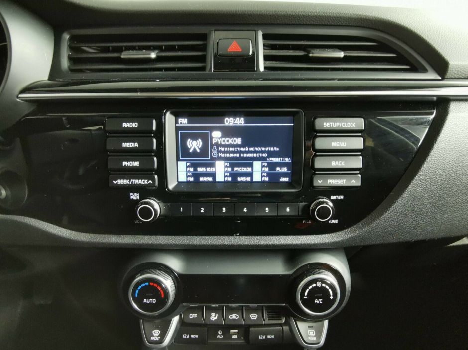 Kia Rio 1.6 МКПП, 2019, 58 000 км фото 5