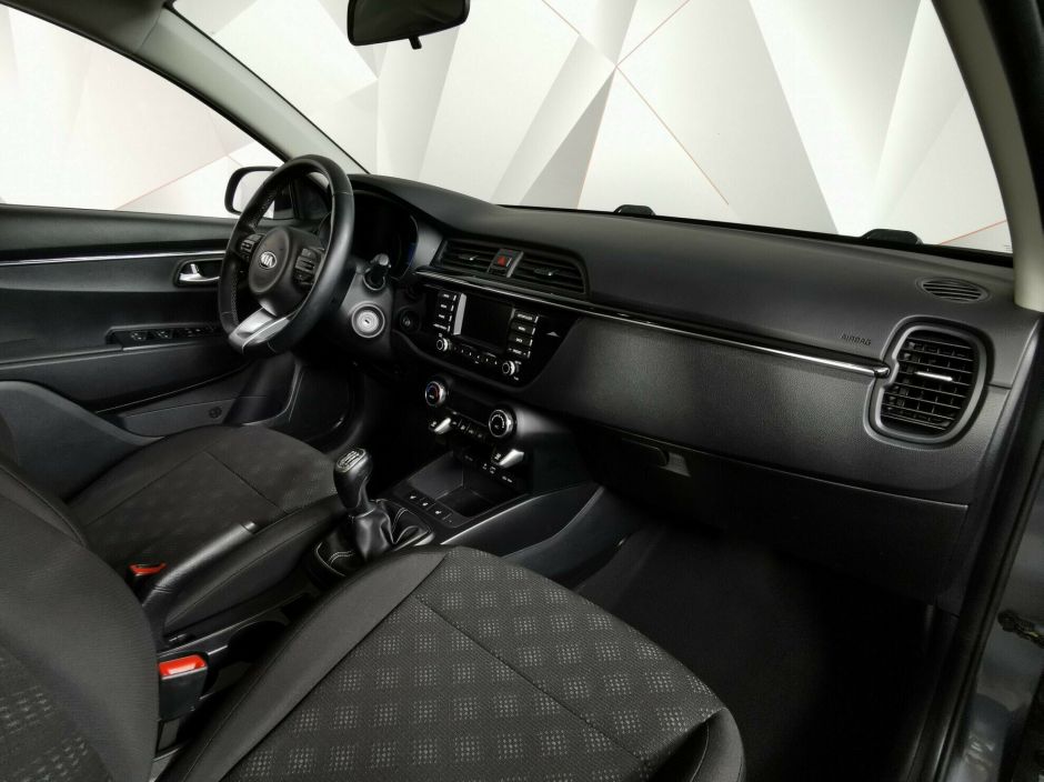 Kia Rio 1.6 МКПП, 2019, 58 000 км фото 11