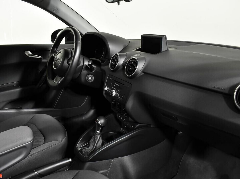 Audi A1 1.4 РКПП, 2014, 116 000 км фото 9