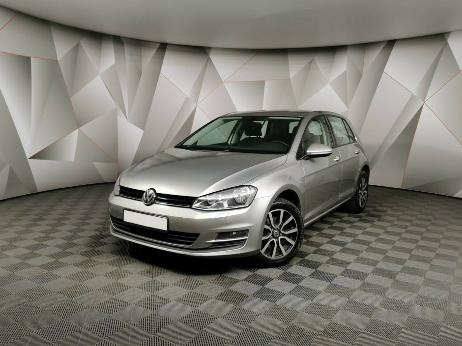 Volkswagen Golf 1.2 МКПП, 2013, 120 000 км фото 1