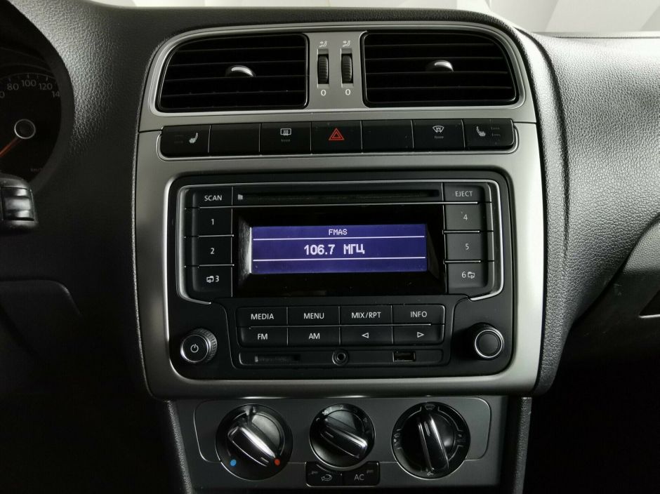 Volkswagen Polo 1.6 АКПП, 2014, 114 000 км фото 9