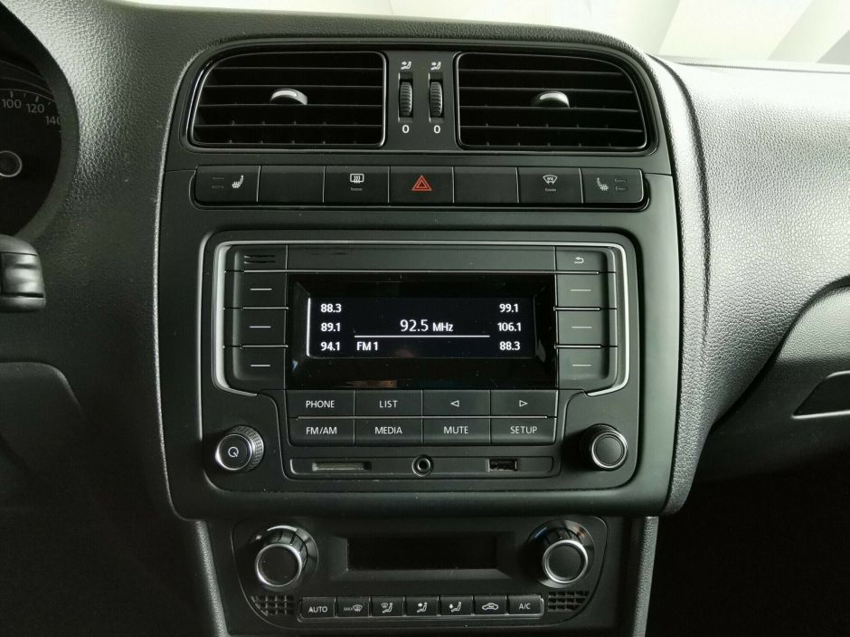 Volkswagen Polo 1.6 АКПП, 2017, 77 000 км фото 9