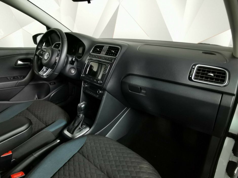 Volkswagen Polo 1.6 АКПП, 2016, 83 000 км фото 9