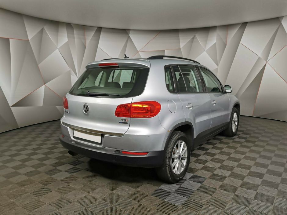 Volkswagen Tiguan 1.4 МКПП, 2012, 136 000 км фото 2