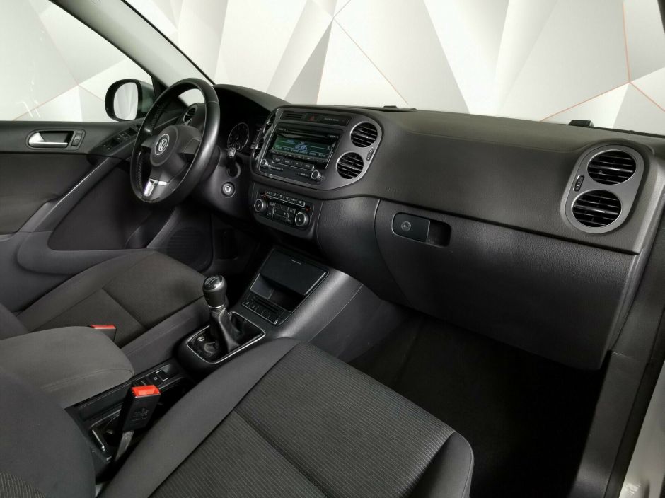 Volkswagen Tiguan 1.4 МКПП, 2012, 136 000 км фото 9