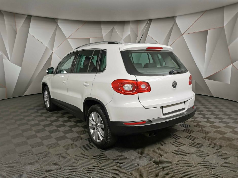 Volkswagen Tiguan 2.0 АКПП, 2011, 156 000 км фото 4