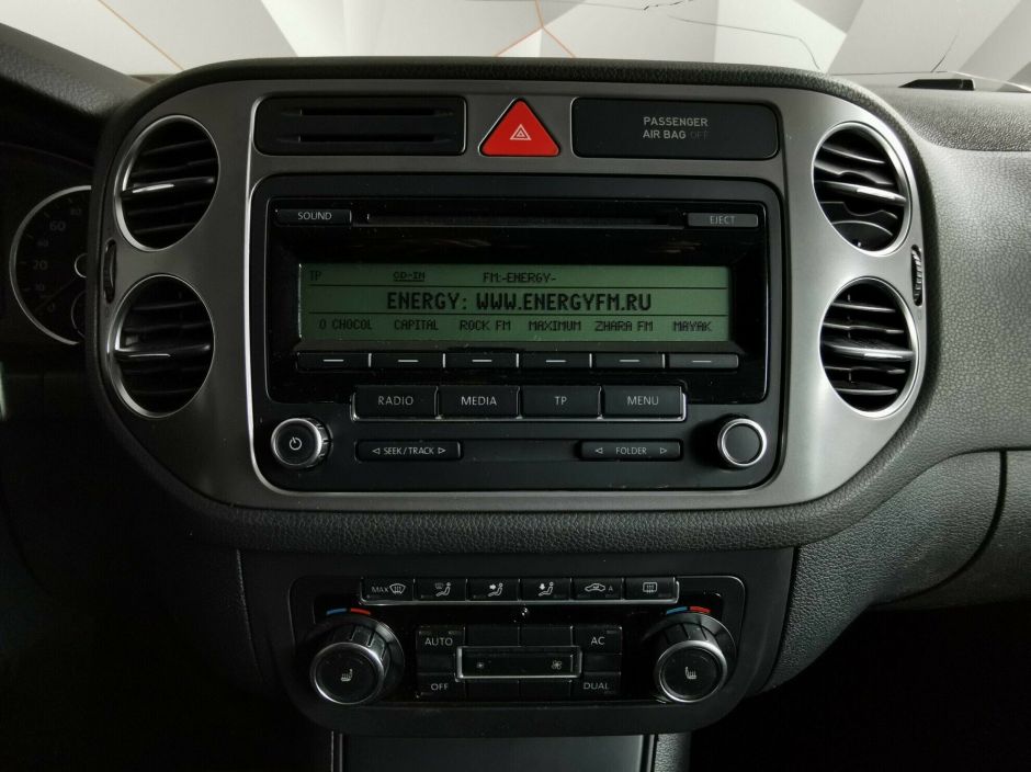 Volkswagen Tiguan 2.0 АКПП, 2011, 156 000 км фото 7