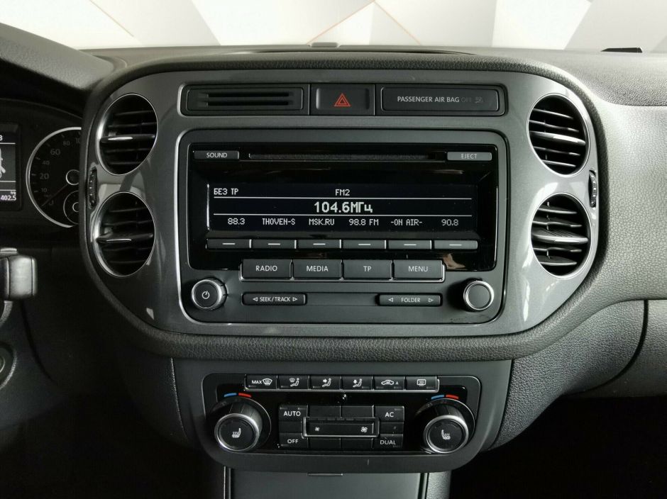 Volkswagen Tiguan 2.0 АКПП, 2012, 134 000 км фото 11