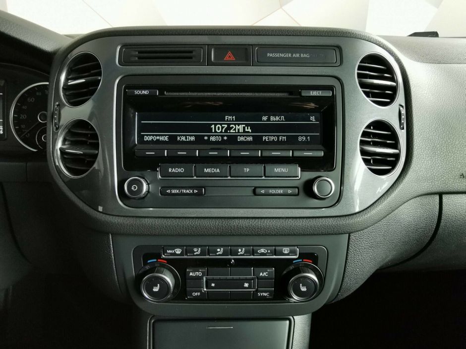 Volkswagen Tiguan 2.0 АКПП, 2013, 133 000 км фото 7