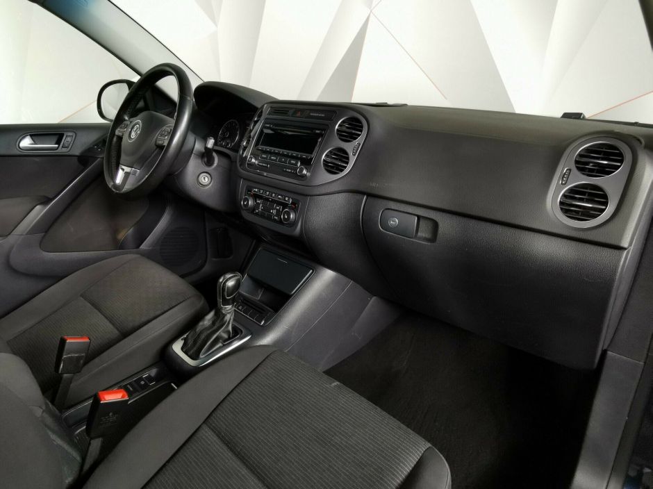 Volkswagen Tiguan 2.0 АКПП, 2013, 133 000 км фото 9