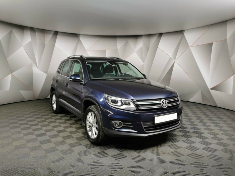 Volkswagen Tiguan 2.0 АКПП, 2015, 102 000 км фото 3