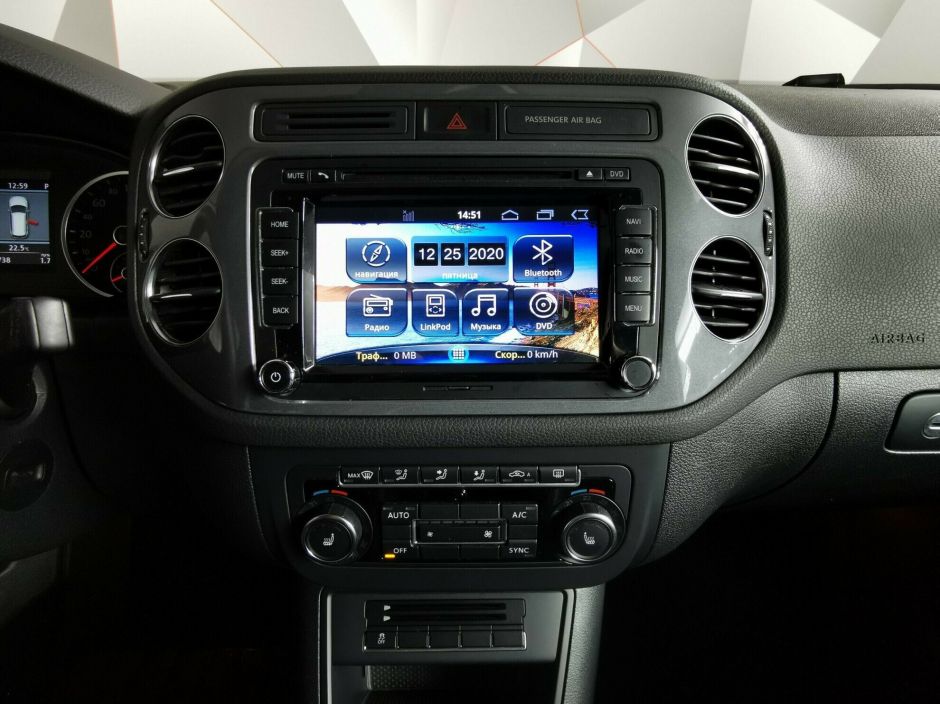 Volkswagen Tiguan 2.0 АКПП, 2015, 102 000 км фото 9