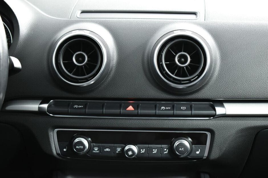 Audi A3 1.8 РКПП, 2012, 137 000 км фото 8