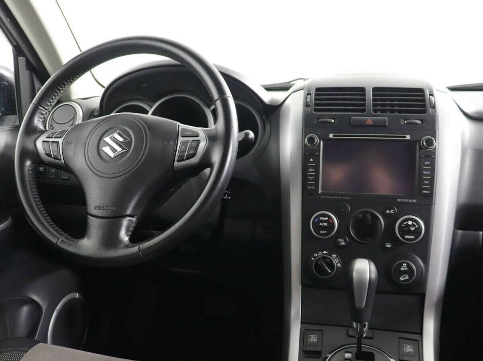 Suzuki Grand Vitara 2.4 АКПП, 2011, 144 000 км фото 8
