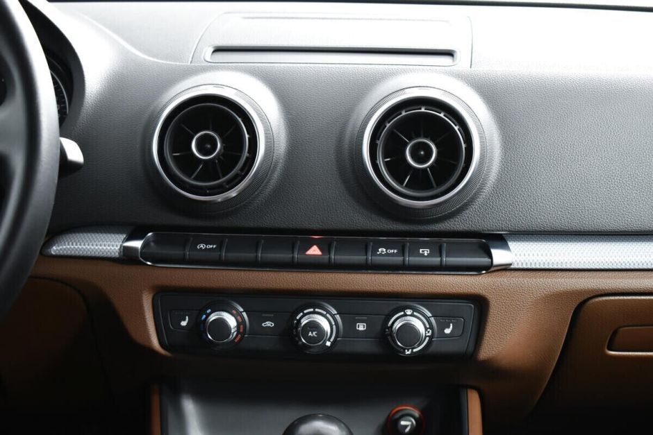 Audi A3 1.8 РКПП, 2013, 132 000 км фото 7