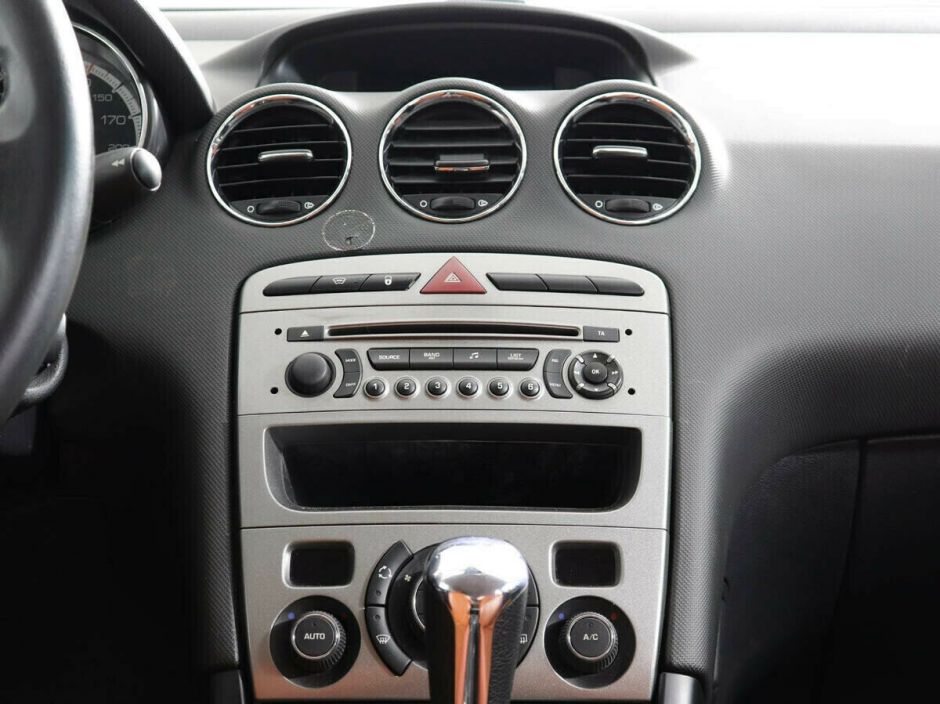 Peugeot 408 1.6 АКПП, 2013, 128 000 км фото 8