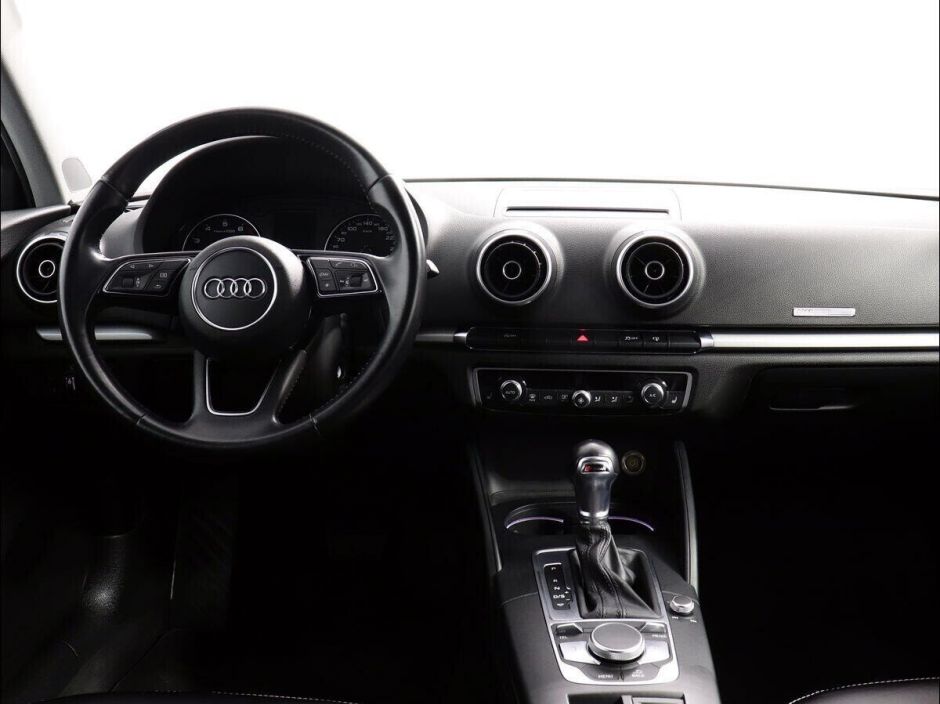 Audi A3 1.4 РКПП, 2016, 95 000 км фото 5