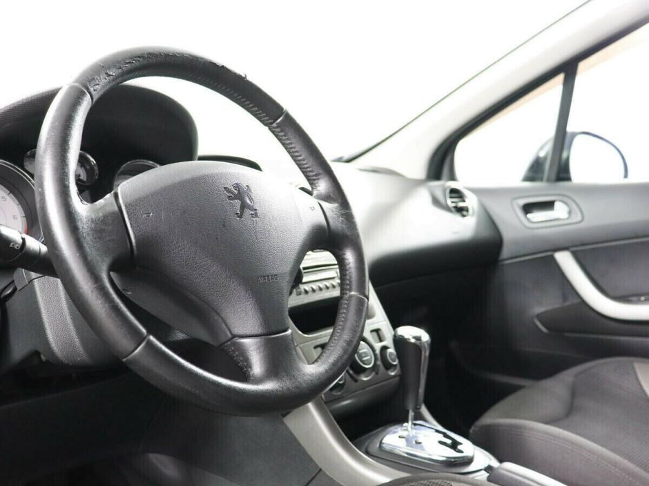 Peugeot 308 1.6 АКПП, 2011, 147 000 км фото 5