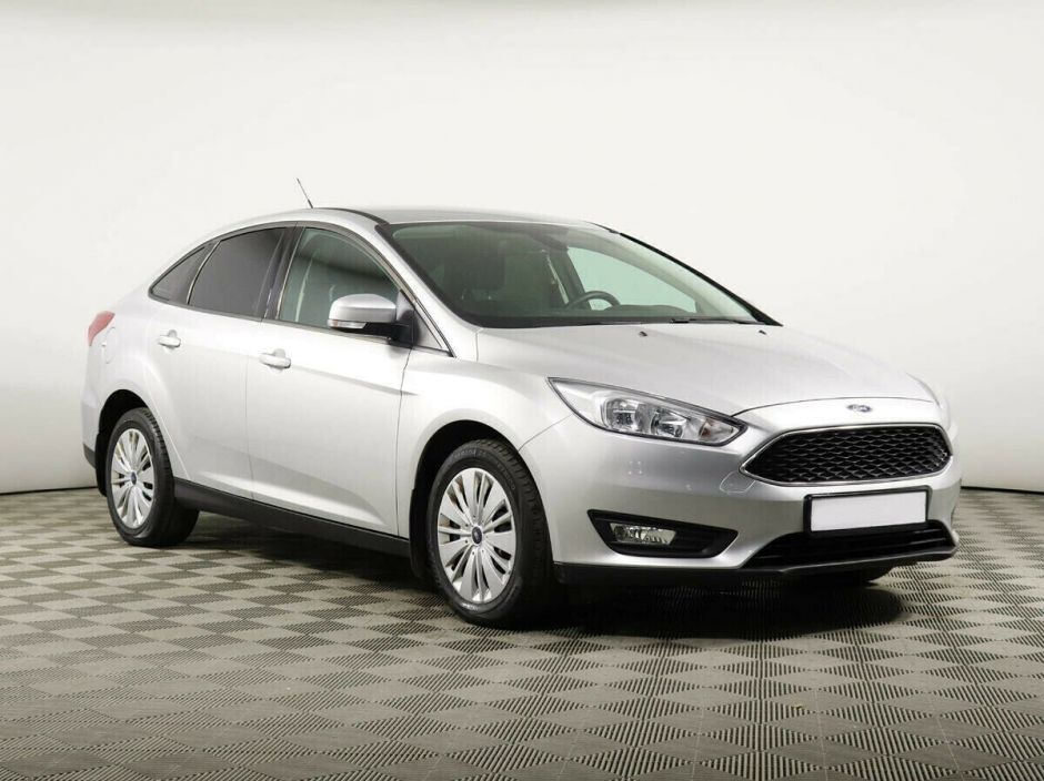 Ford Focus 1.6 РКПП, 2015, 100 000 км фото 3